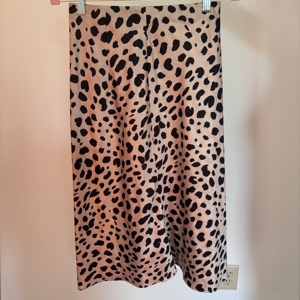 E.ssue Skirt